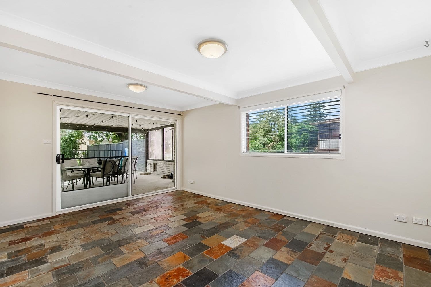25 Antill Crescent, Baulkham Hills, Baulkham Hills - Thumbnail 4
