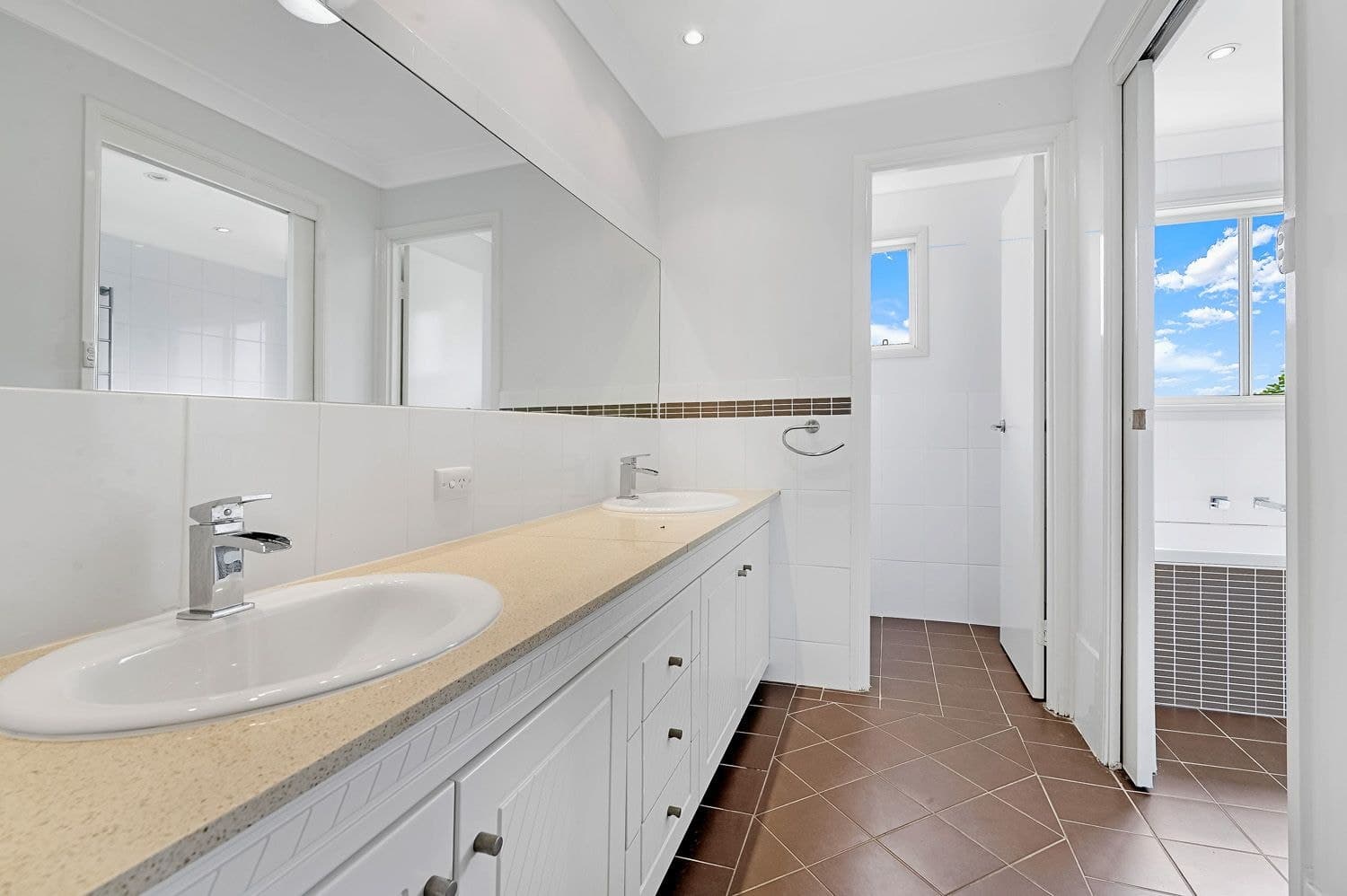 10 Gardenia Place, Castle Hill, Castle Hill - Thumbnail 7