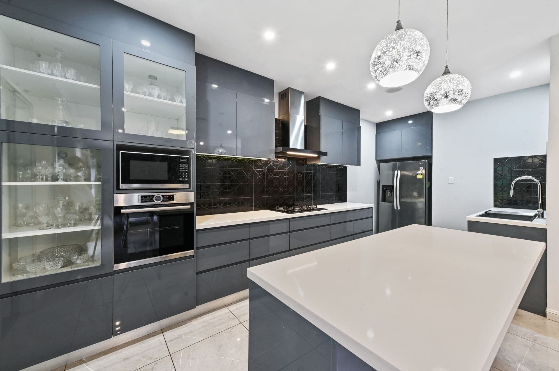 10A Frith Avenue, Normanhurst, Normanhurst - Thumbnail 2