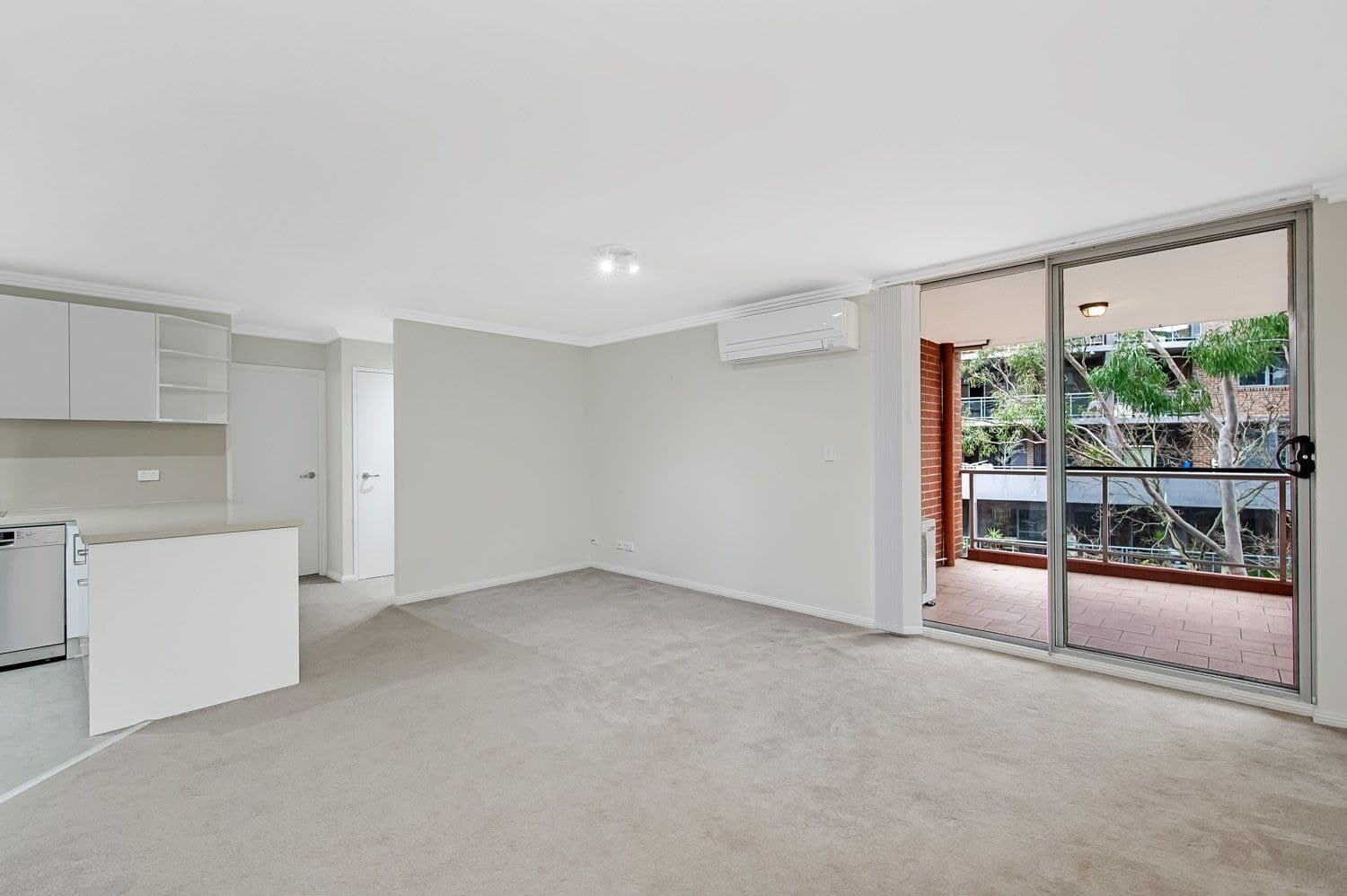 20/20-22 College Crescent, Hornsby, Hornsby - Thumbnail 4