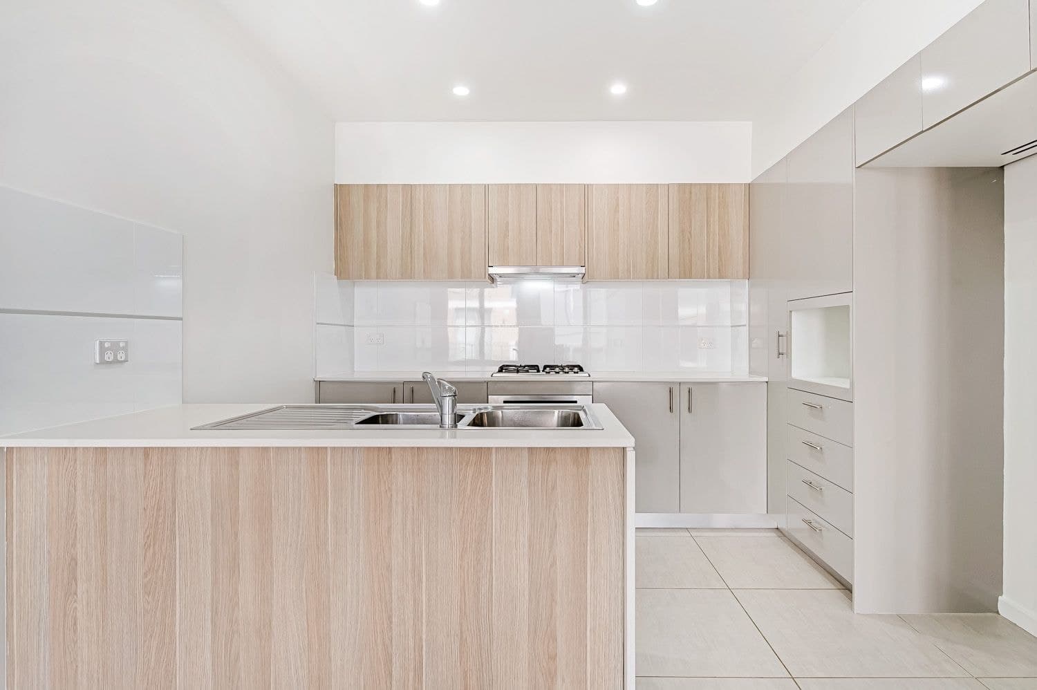 311/42-44 Park Avenue, Waitara, Waitara - Thumbnail 3