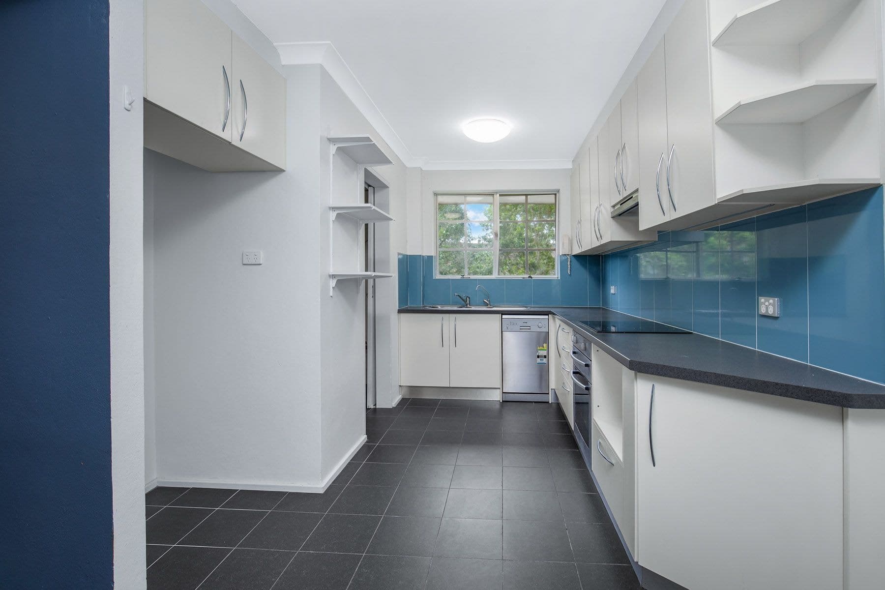 11/2A Yardley Avenue, Waitara, Waitara - Thumbnail 3