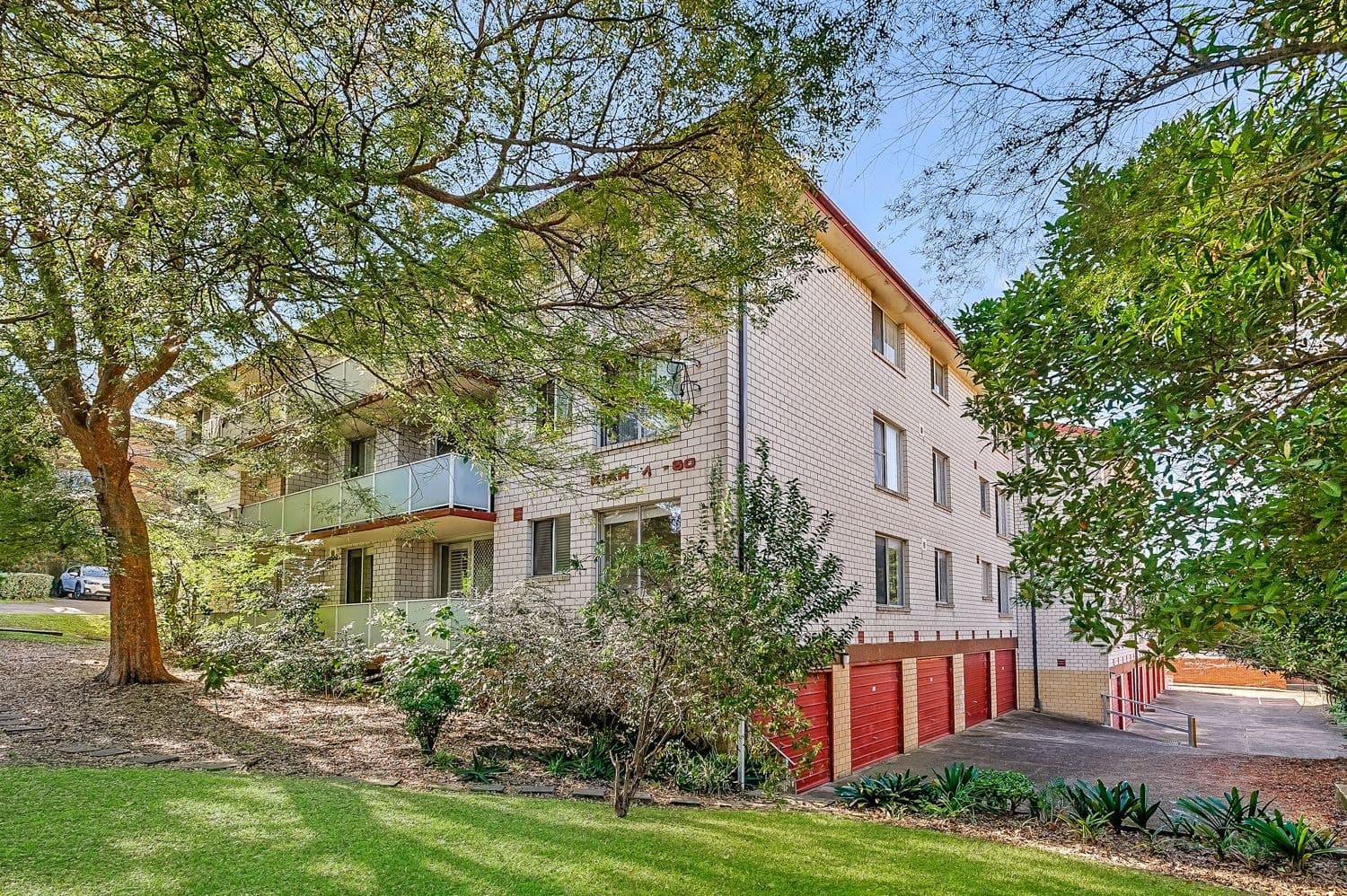 17/76-80 Hunter Street, Hornsby, Hornsby - Thumbnail 2