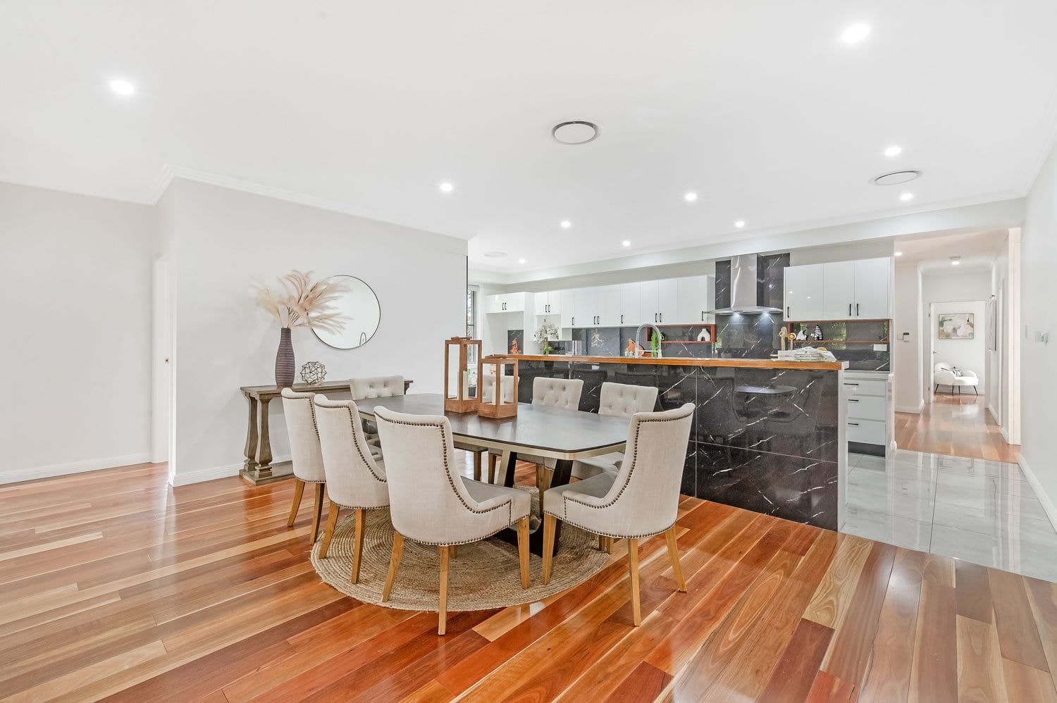 24 Carlisle Crescent, Beecroft, Beecroft - Thumbnail 3