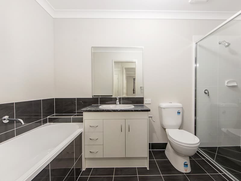2/11 Sunrise Court, LOGANLEA  QLD  4131, Loganlea - Thumbnail 5
