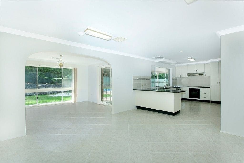12 Lockhart Avenue, Castle Hill, Castle Hill - Thumbnail 4