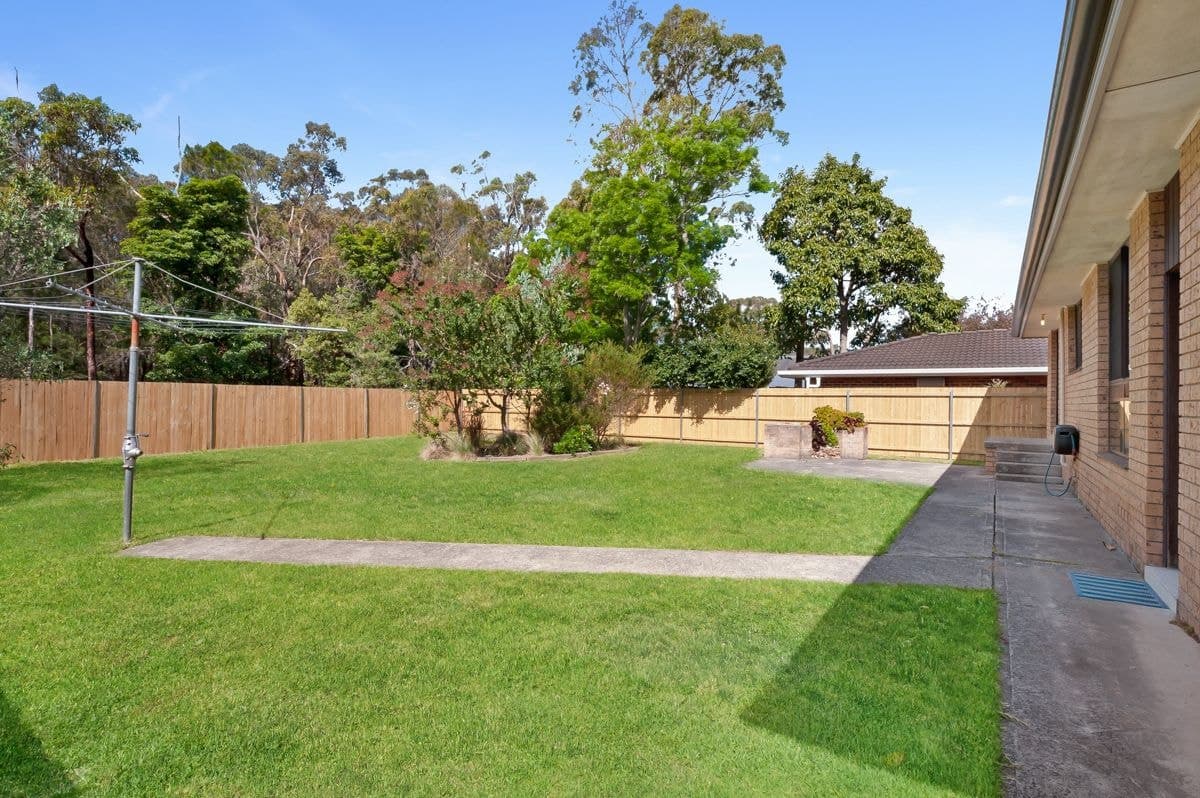 6 Western Crescent, Westleigh, Westleigh - Image 1