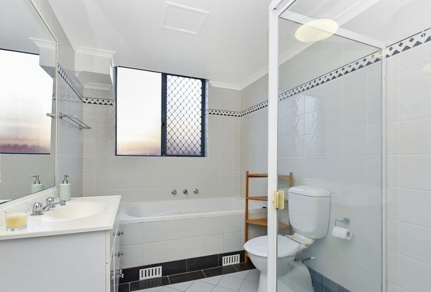 156/208-226 Pacific Highway, Hornsby, Hornsby - Thumbnail 6