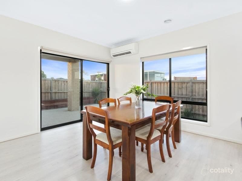 7 Reina Court, Clyde North - Thumbnail 5