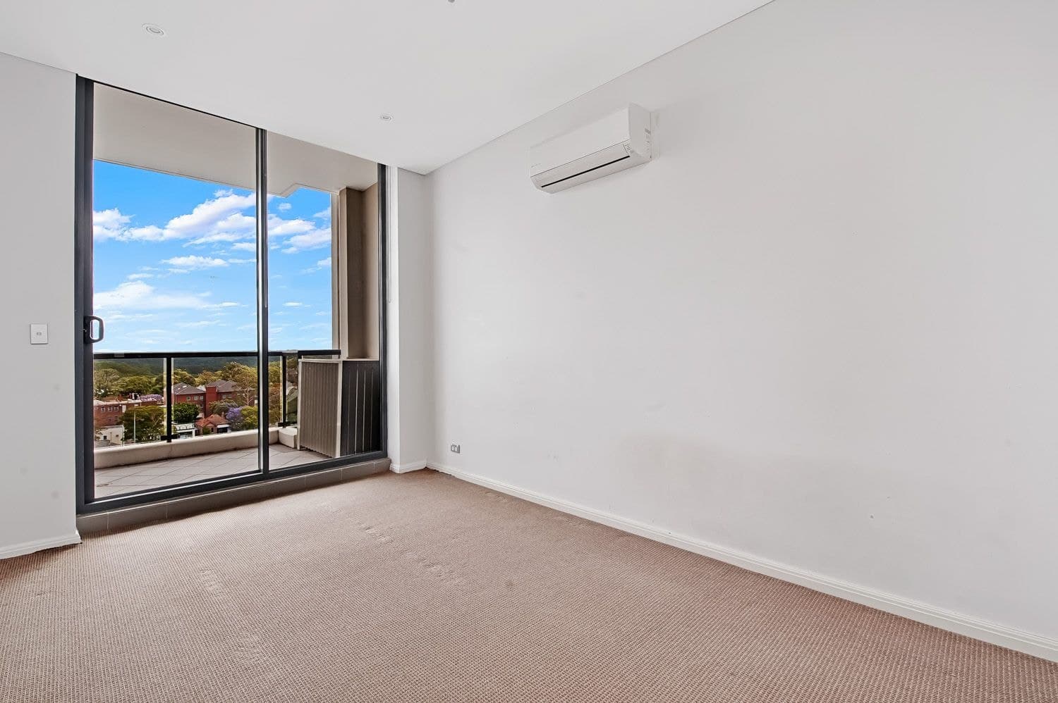 1613/1C Burdett Street, Hornsby, Hornsby - Thumbnail 5