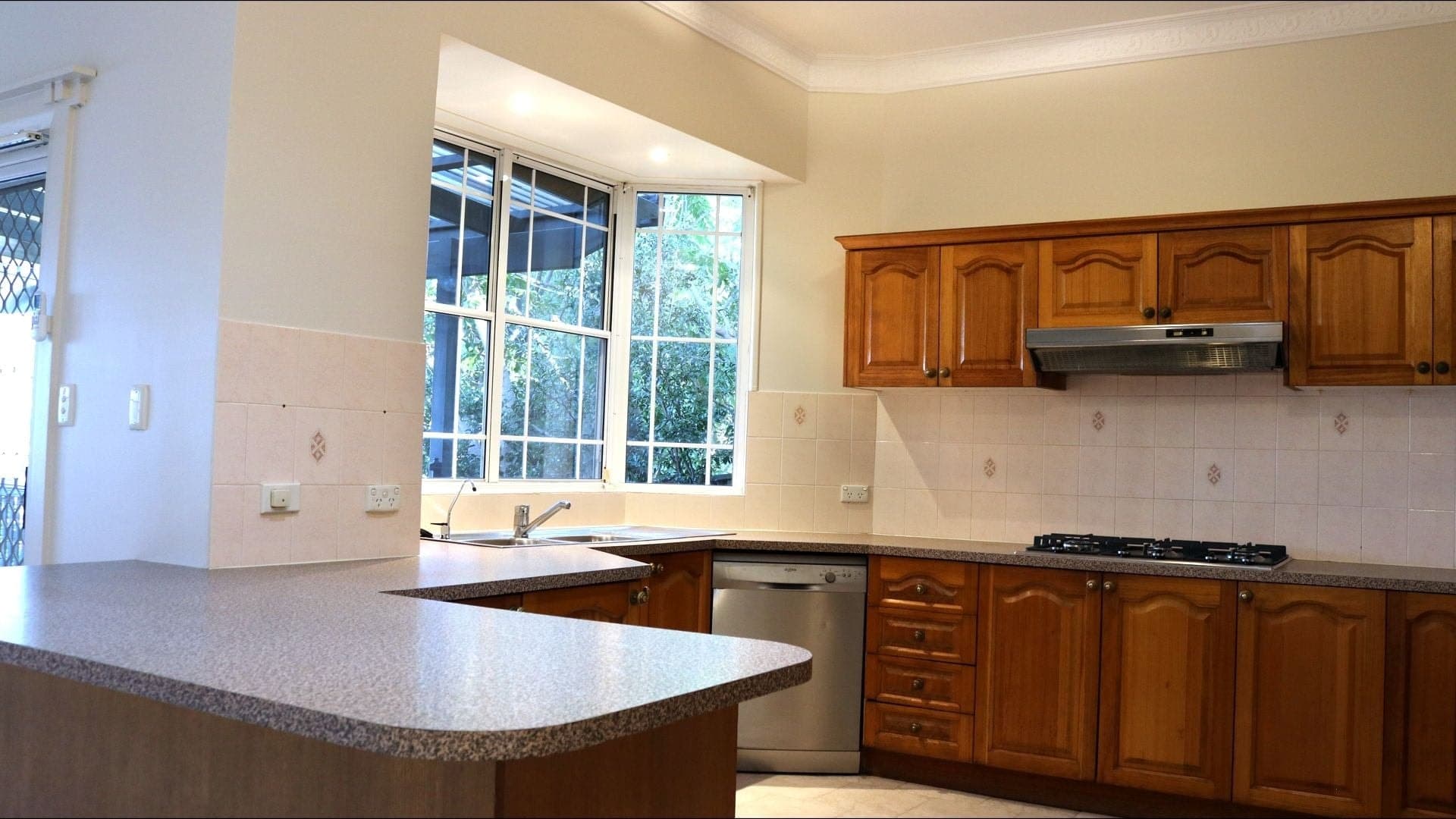 4 Pomona Street, Pennant Hills, Pennant Hills - Thumbnail 2