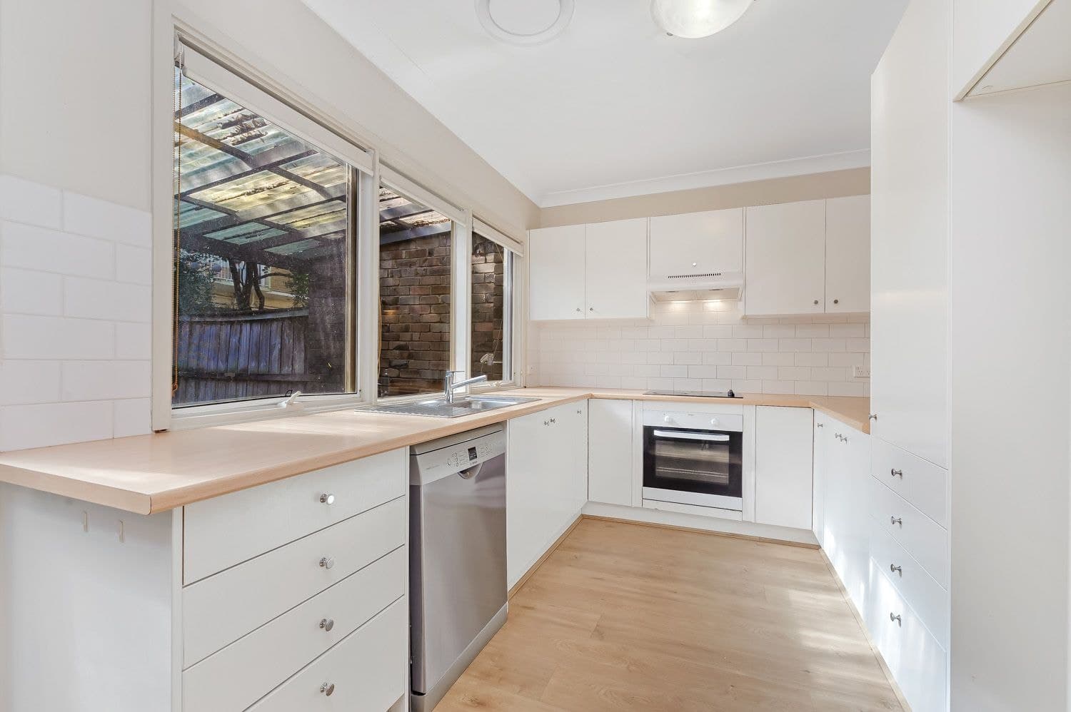 8/2B Yardley Avenue, Waitara, Waitara - Thumbnail 2