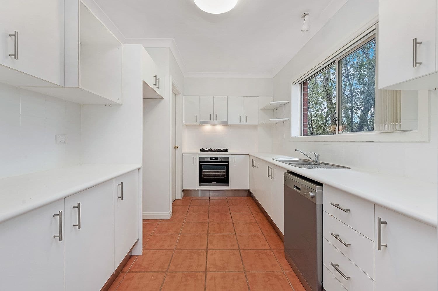 9/92 Hunter Street, Hornsby, Hornsby - Thumbnail 2