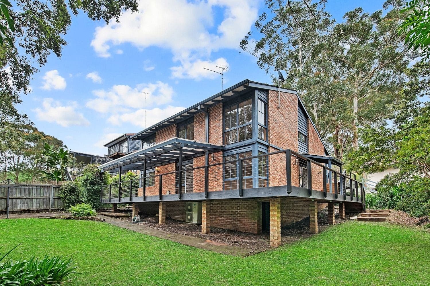 11 Joyce Place, Dural, Dural - Thumbnail 2