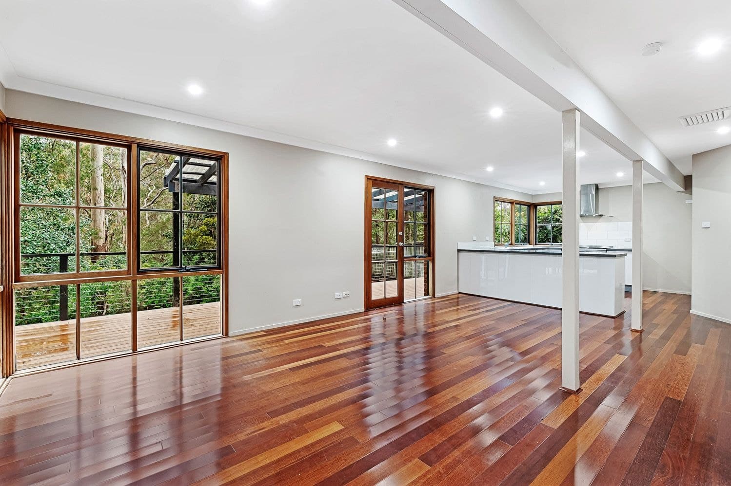 11 Joyce Place, Dural, Dural - Thumbnail 3