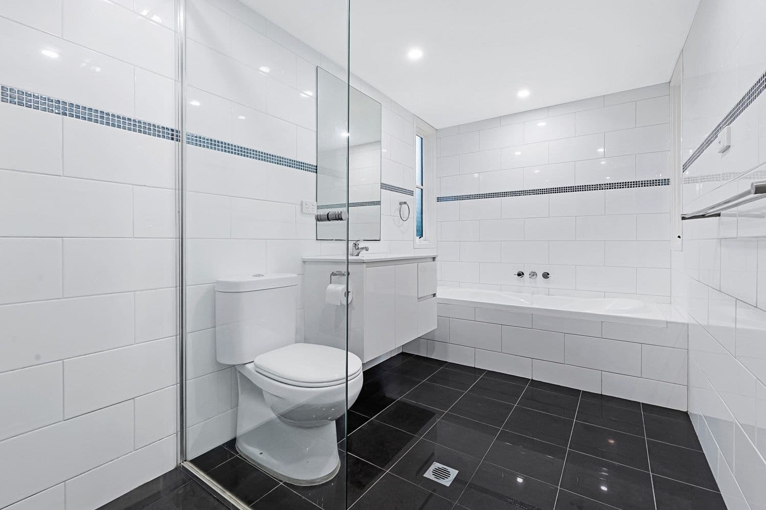 11 Joyce Place, Dural, Dural - Thumbnail 7