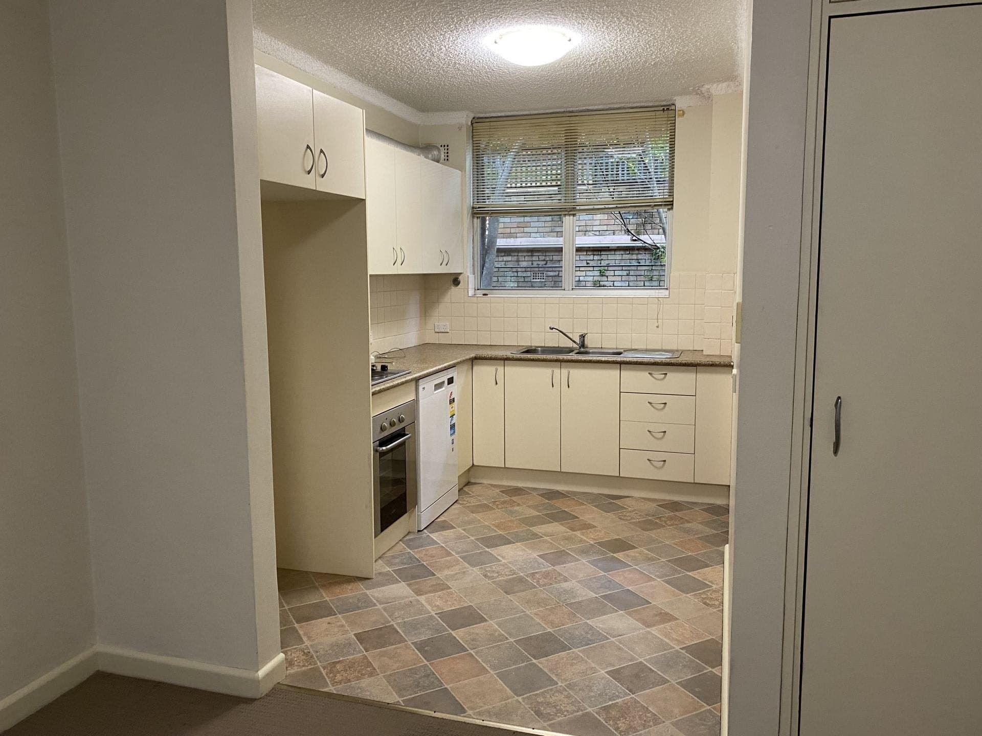 4/36 Hunter Street, Hornsby, Hornsby - Thumbnail 2