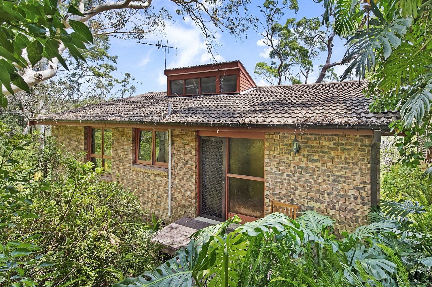 11 Wallace Close, Hornsby Heights, Hornsby Heights - Thumbnail 2