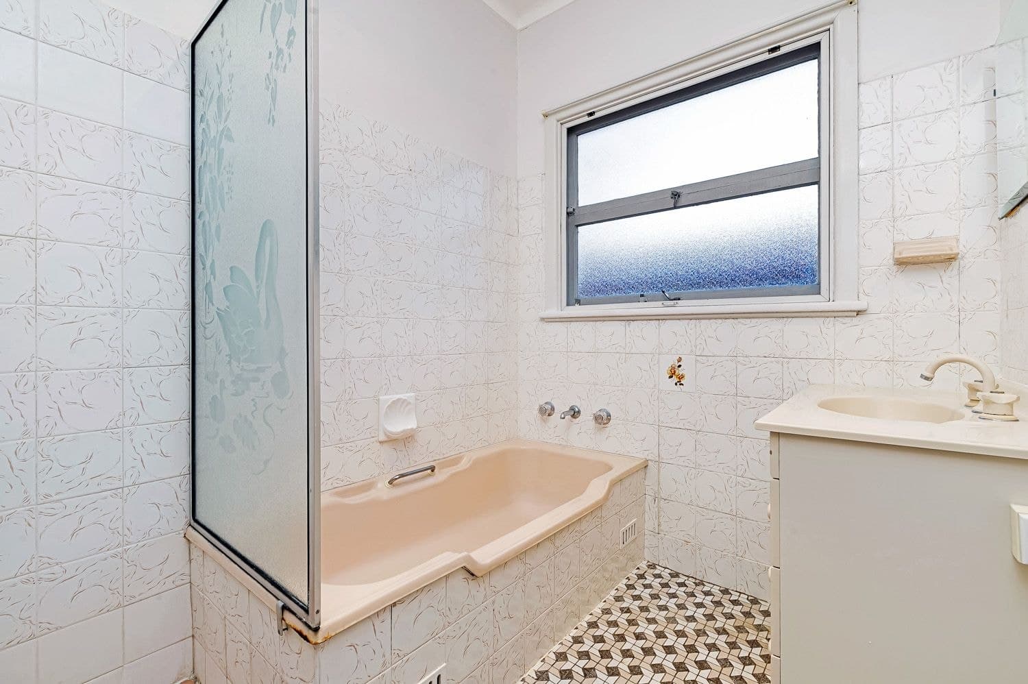 23 Meredith Avenue, Hornsby Heights, Hornsby Heights - Thumbnail 6