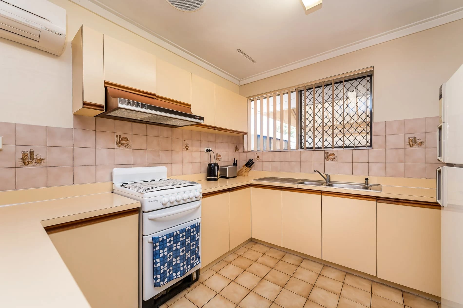 6/27 Falkirk Avenue, MAYLANDS WA 6051, Embleton - Thumbnail 5