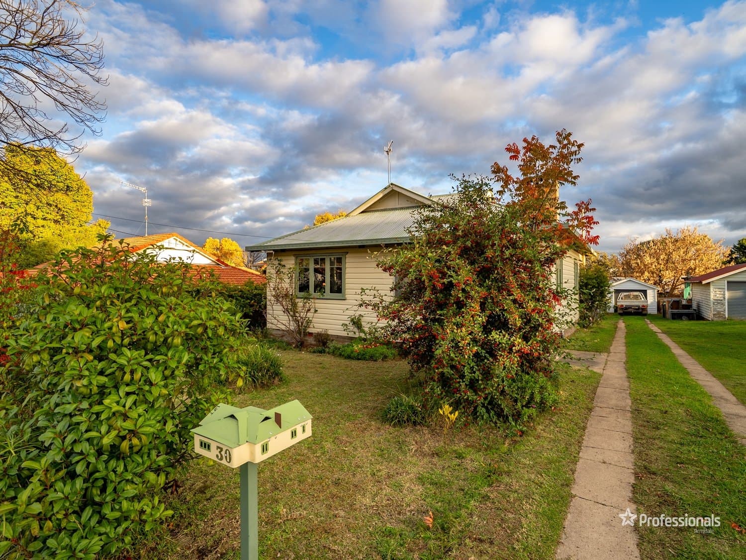 30 Newton Street, Armidale NSW 2350, Armidale - Image 1