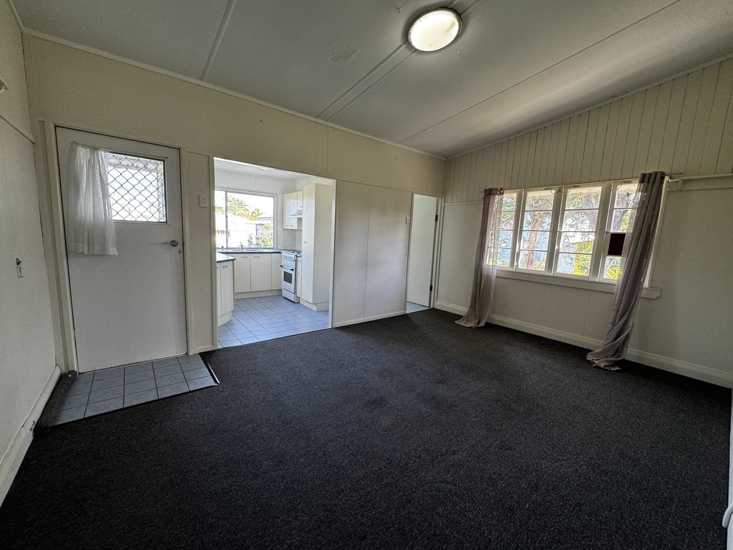 2/37 Fifth Avenue, Sandgate QLD 4017, Sandgate - Image 1