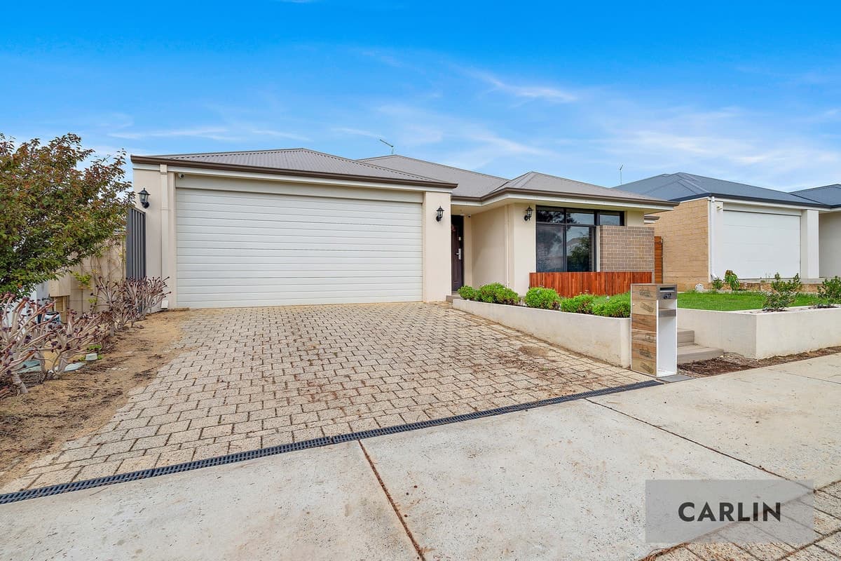 62 Wintergreen Crescent, TREEBY, Treeby - Image 1