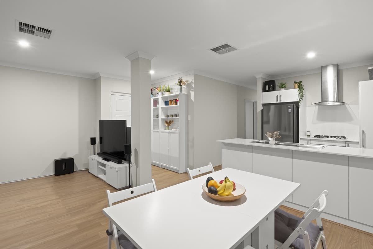 79 Littabella Avenue, WANDI, Wandi - Thumbnail 3