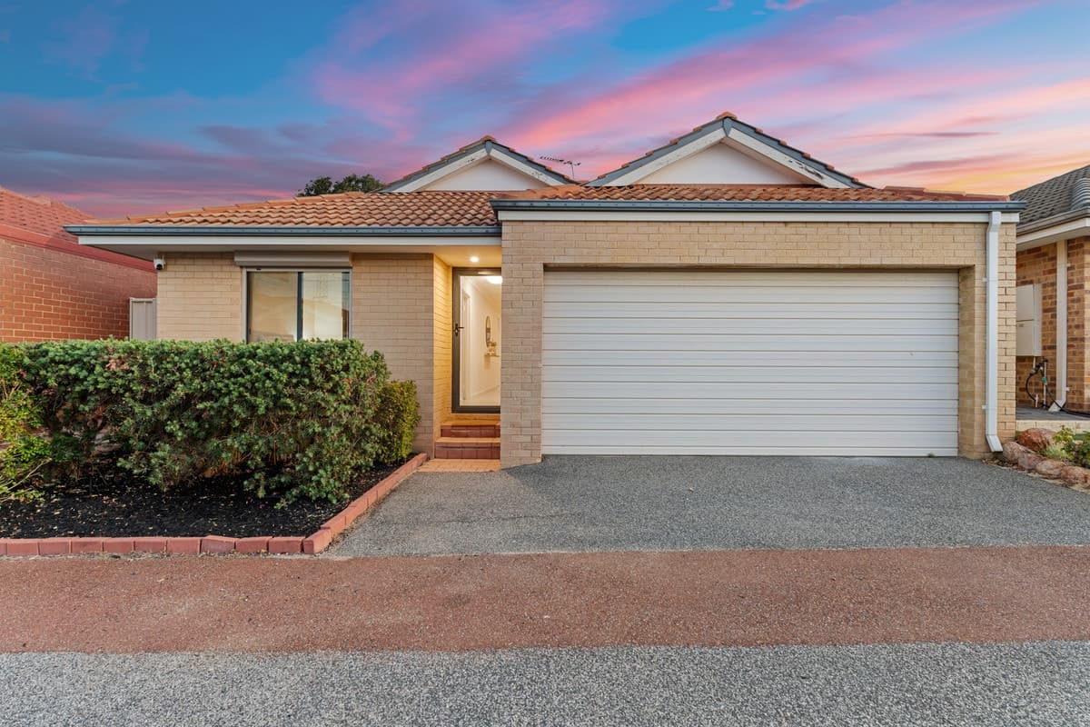 18/39 Barfield Road, HAMMOND PARK, Hammond Park - Image 1
