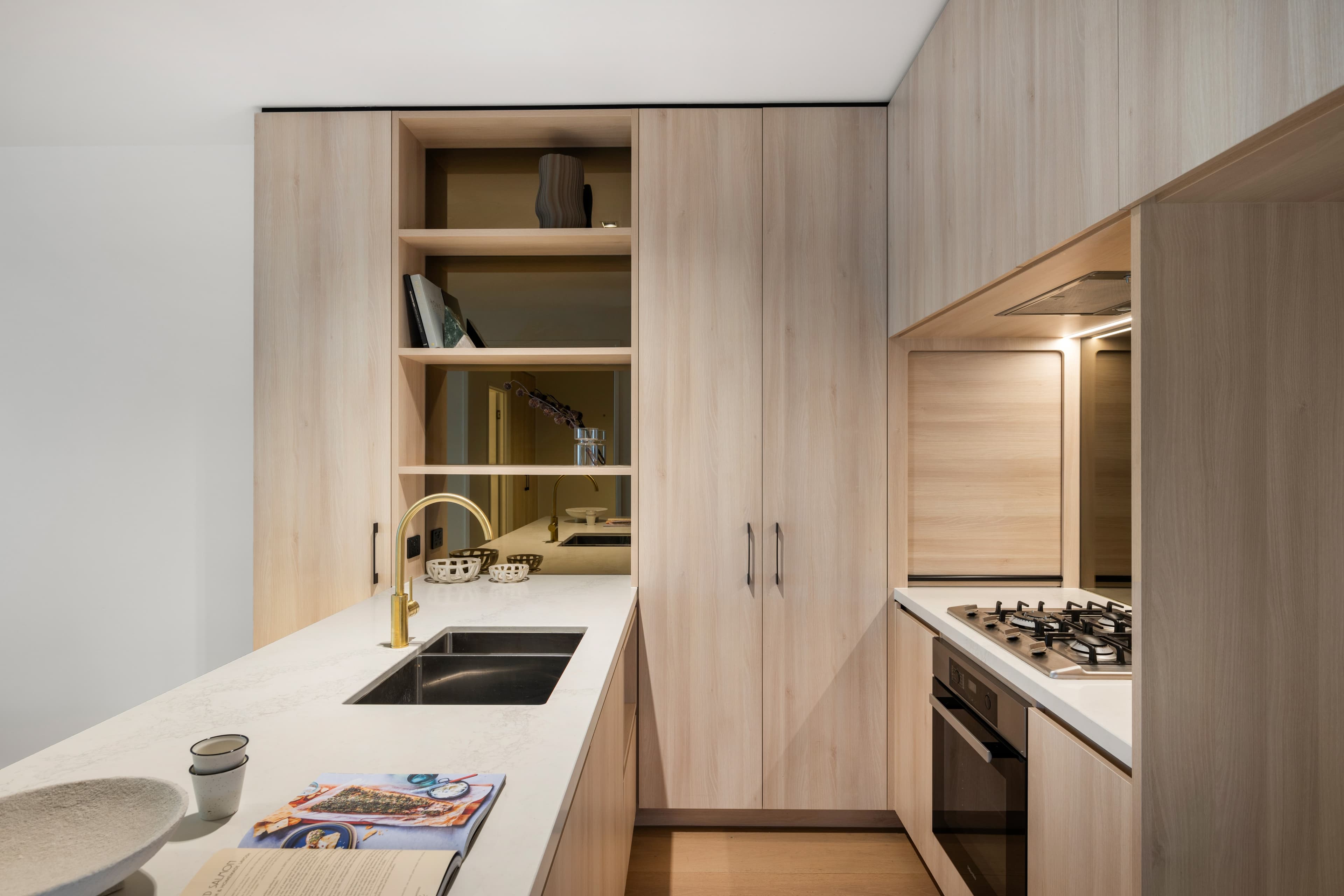 1008/20 Festival Place, Newstead - Thumbnail 4