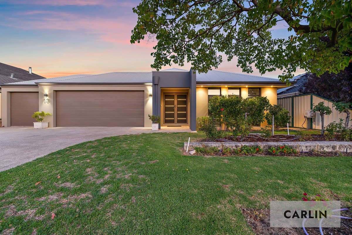 13 Staaten Street, HAMMOND PARK, Hammond Park - Image 1