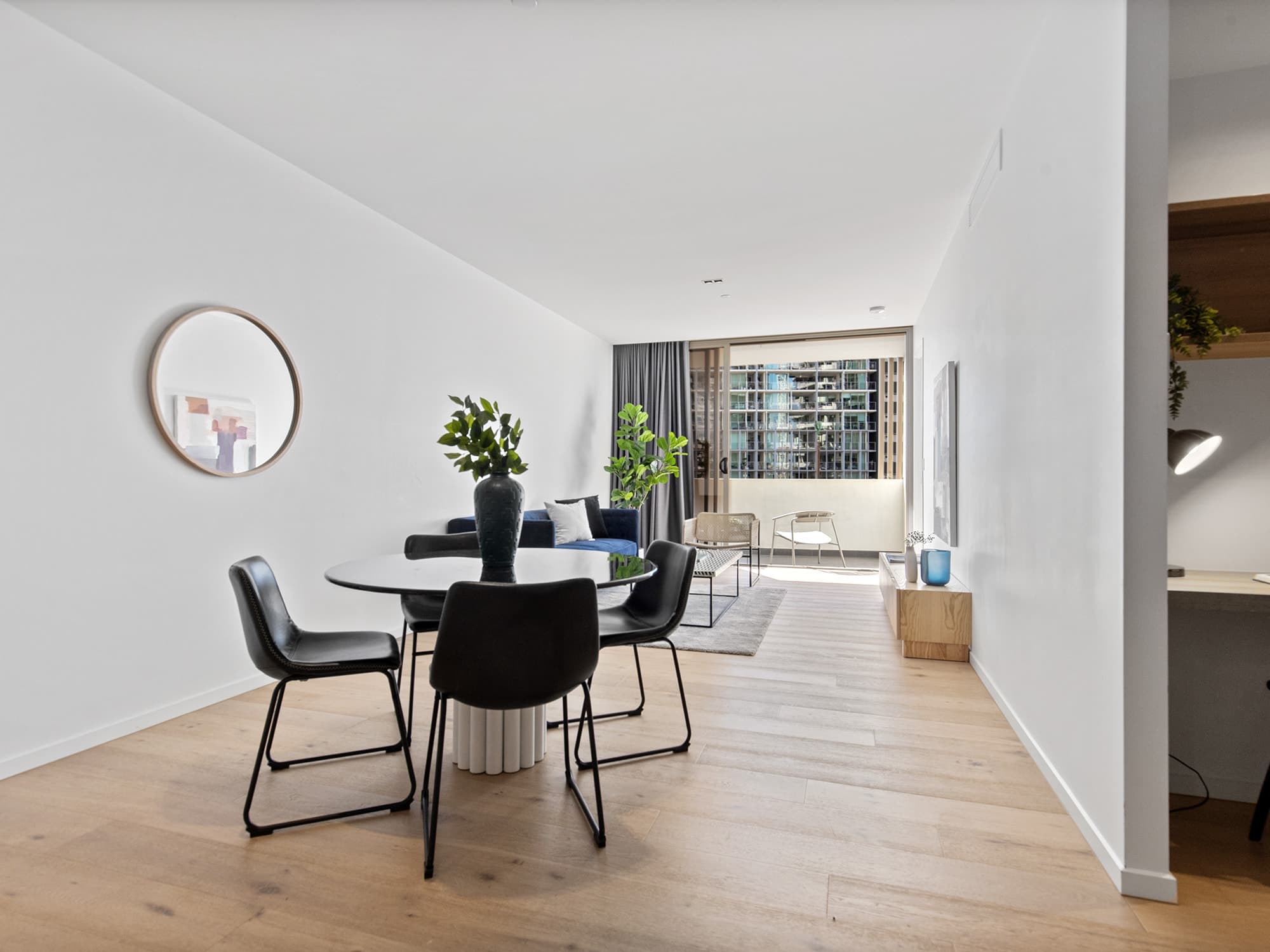 812/18 Longland Street, Newstead - Thumbnail 5