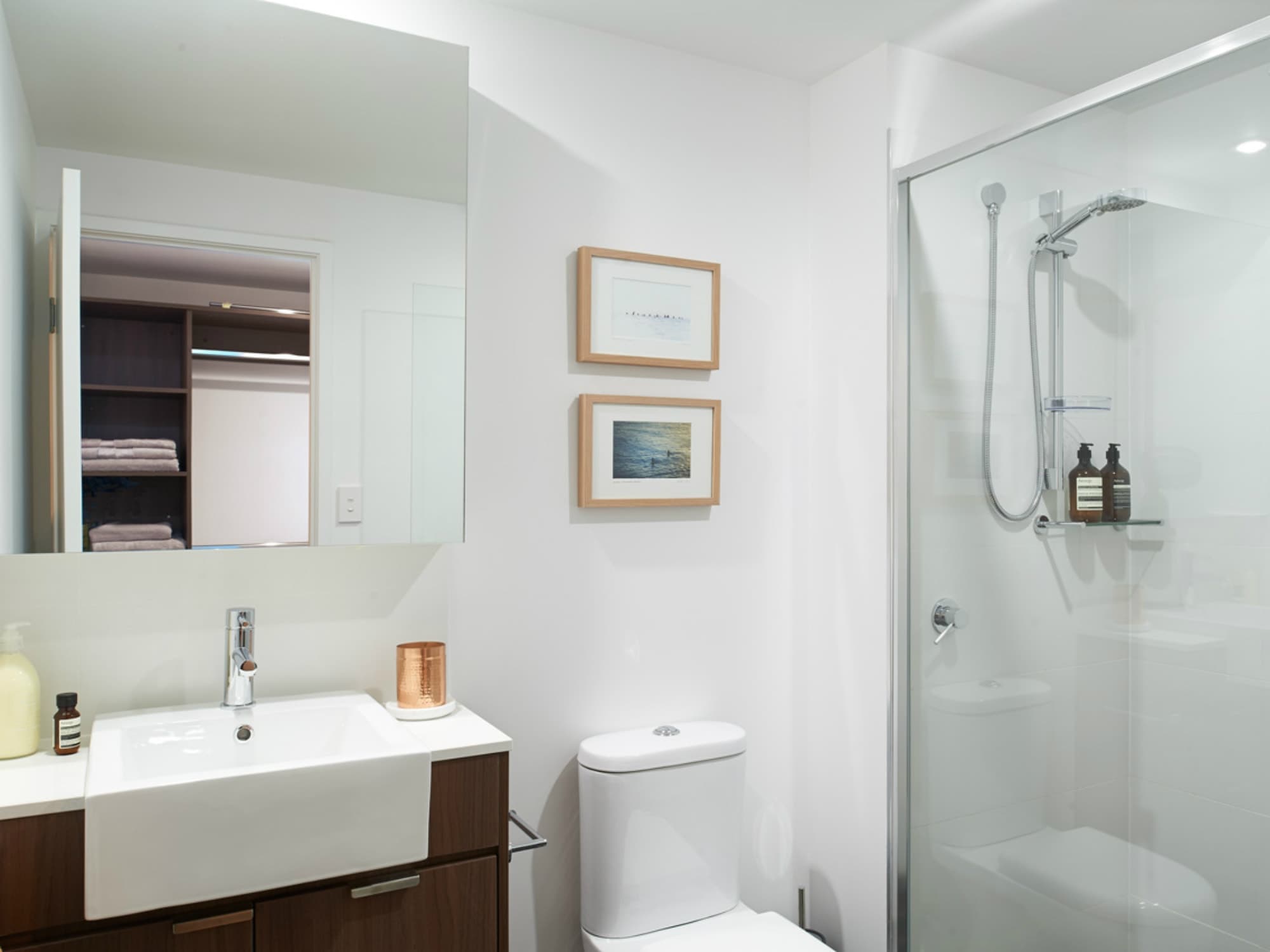 608/38 Helen Street, Teneriffe - Image 1
