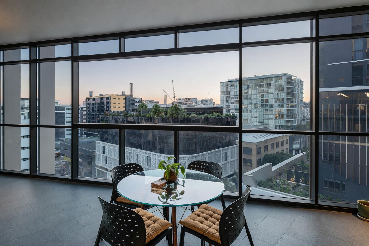 701/18 Longland Street, Newstead - Thumbnail 2