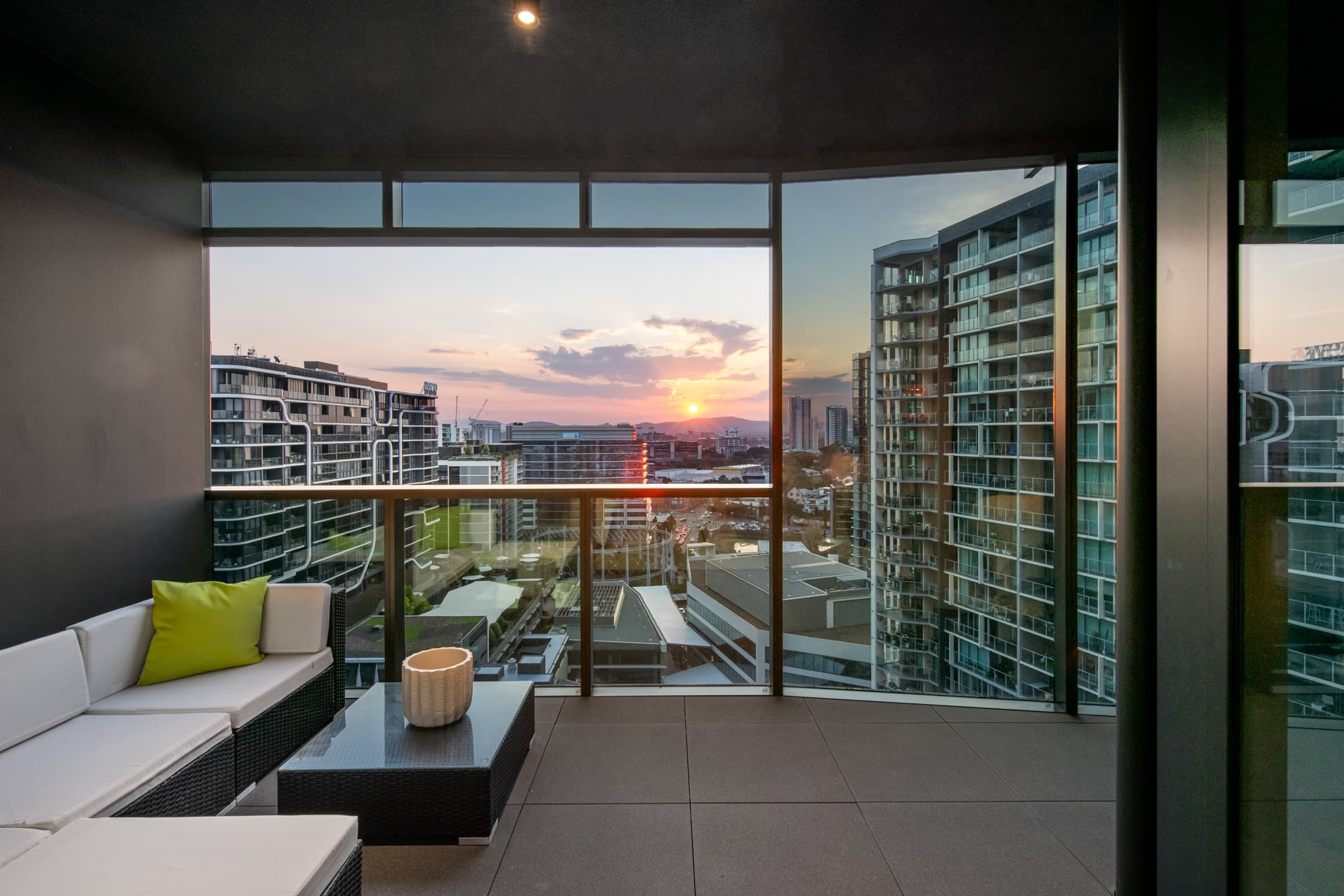 1304/20 Festival Place, Newstead - Thumbnail 2