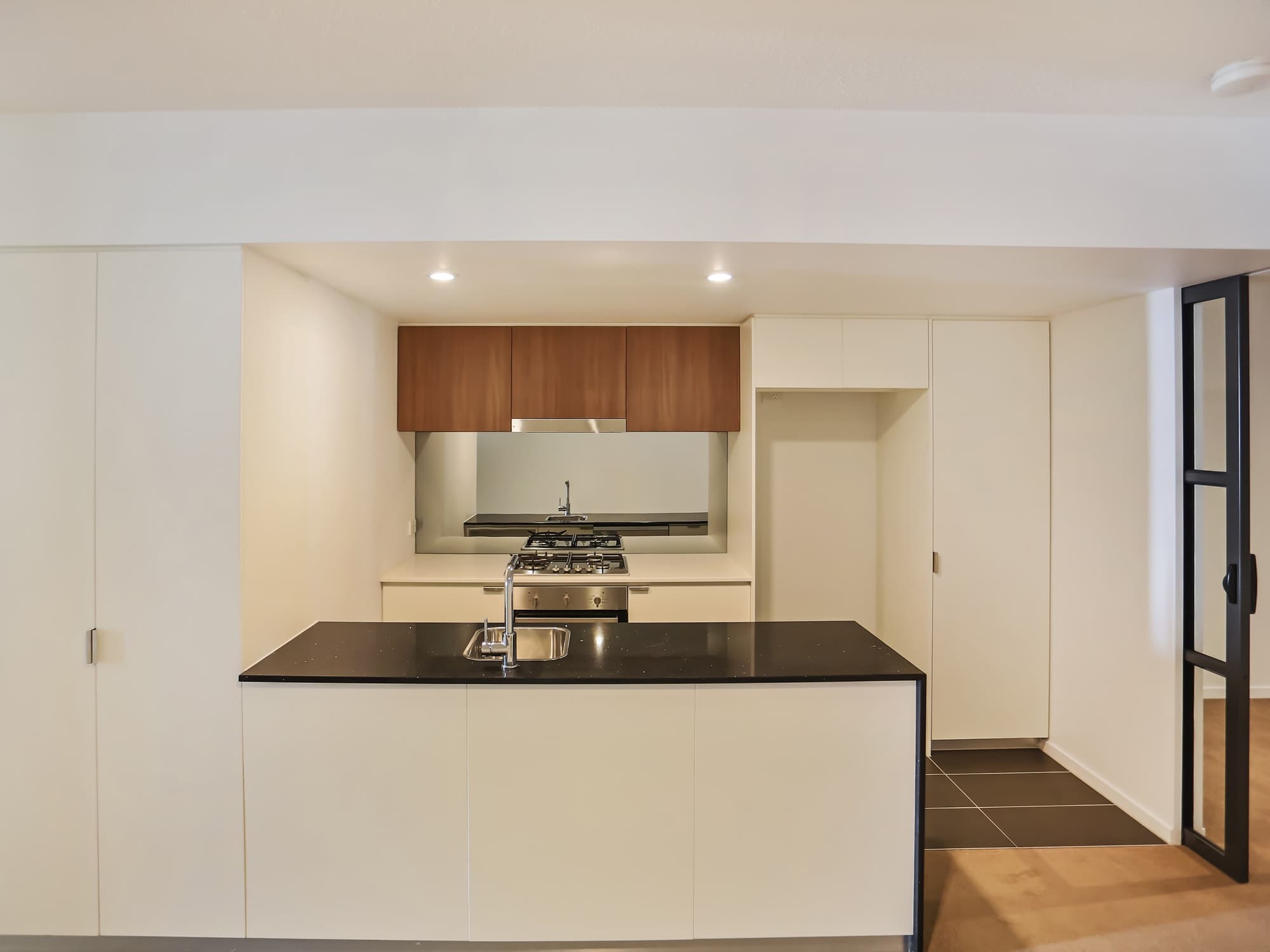 215/38 Helen Street, Teneriffe - Thumbnail 3