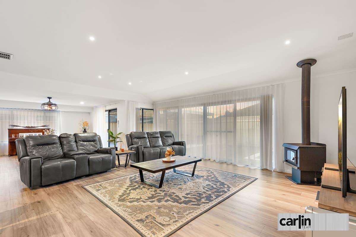 11 Jurien Way, HAMMOND PARK, Hammond Park - Thumbnail 3