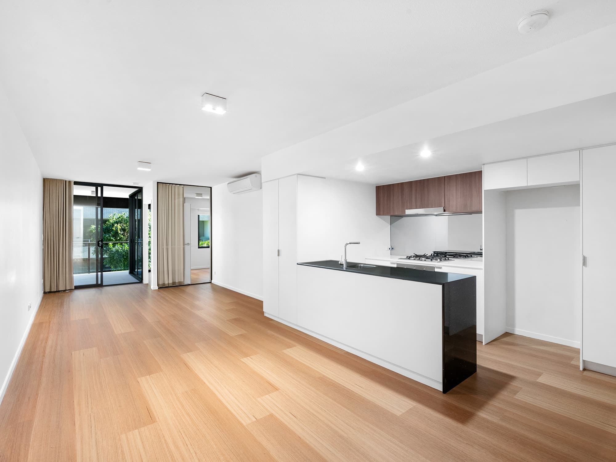 311/38 Helen Street, Teneriffe - Thumbnail 2