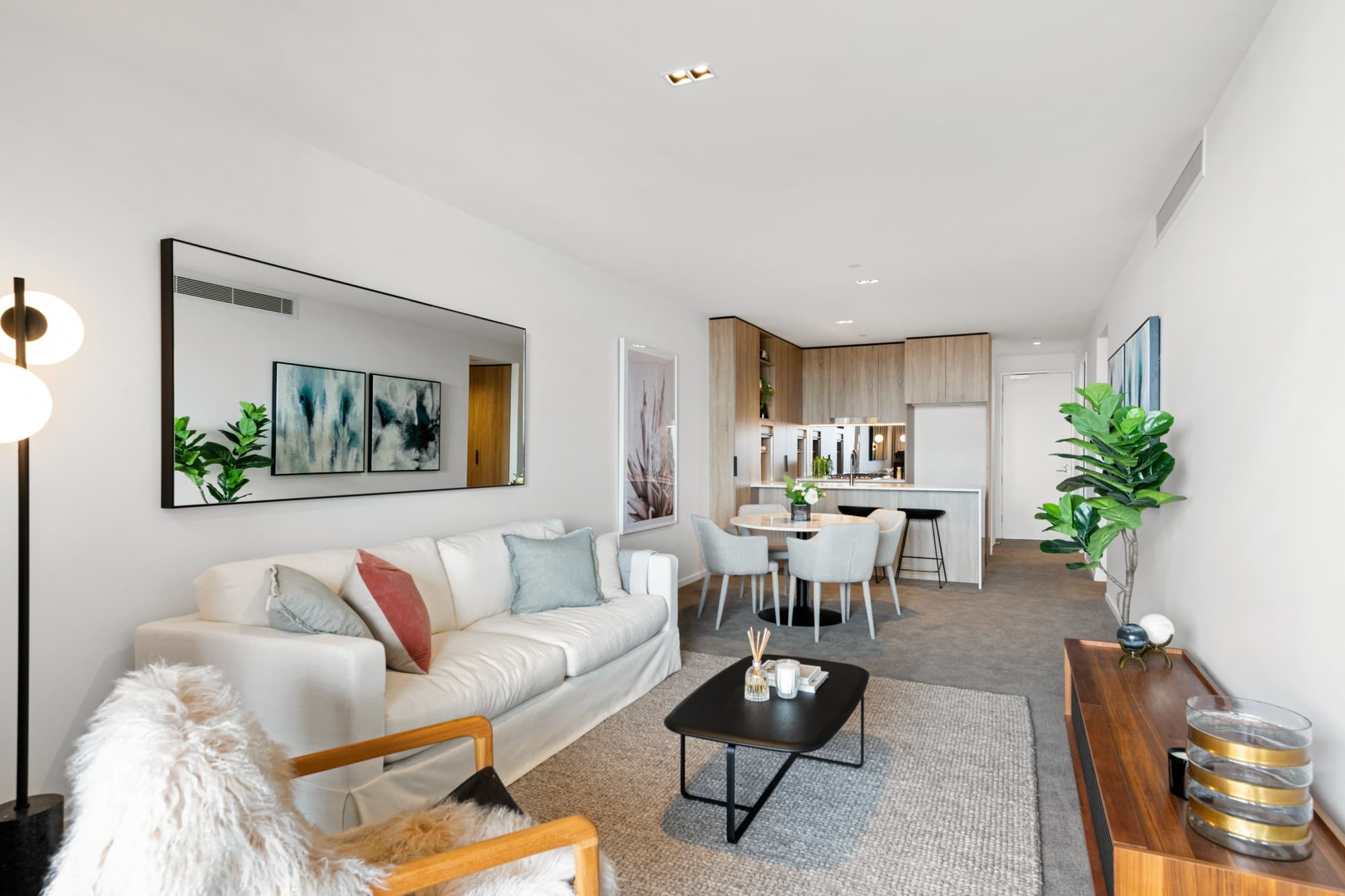 906/20 Wyandra Street, Newstead - Thumbnail 3