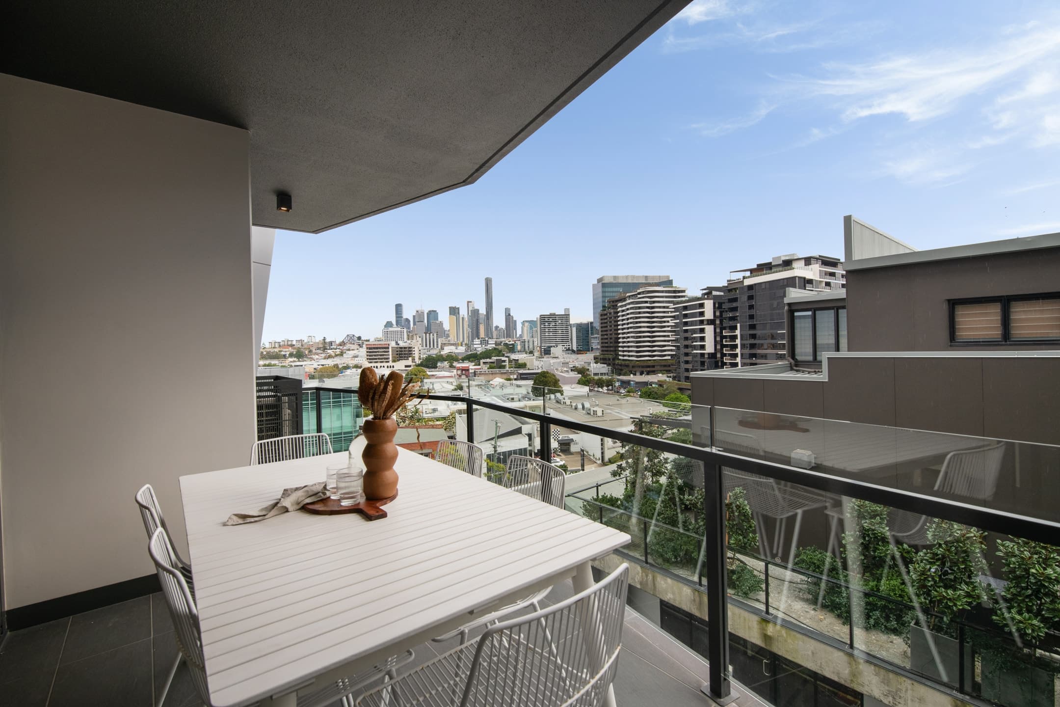 708/60 Doggett Street, Newstead - Thumbnail 2