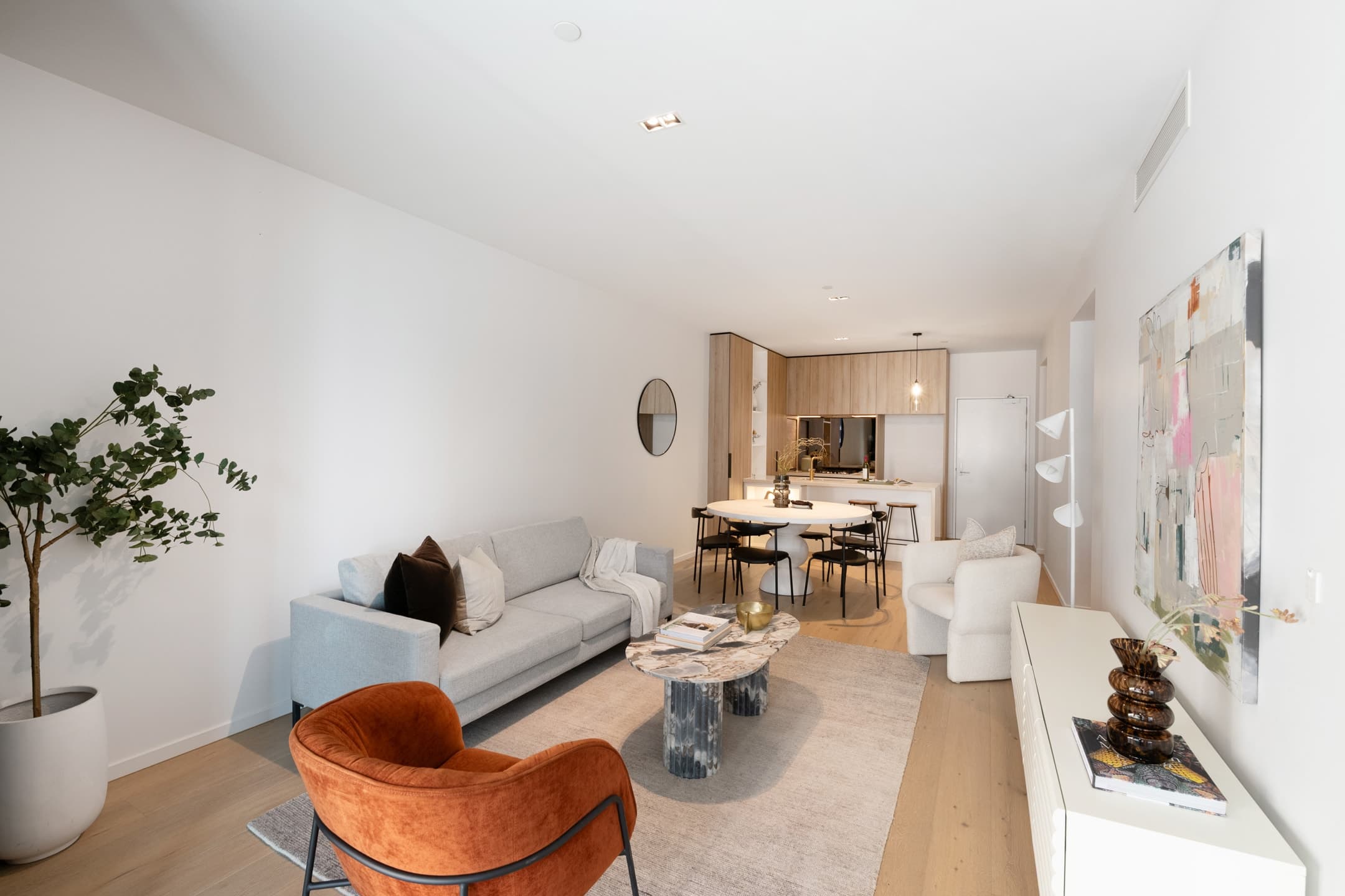 709/18 Longland Street, Newstead - Thumbnail 2