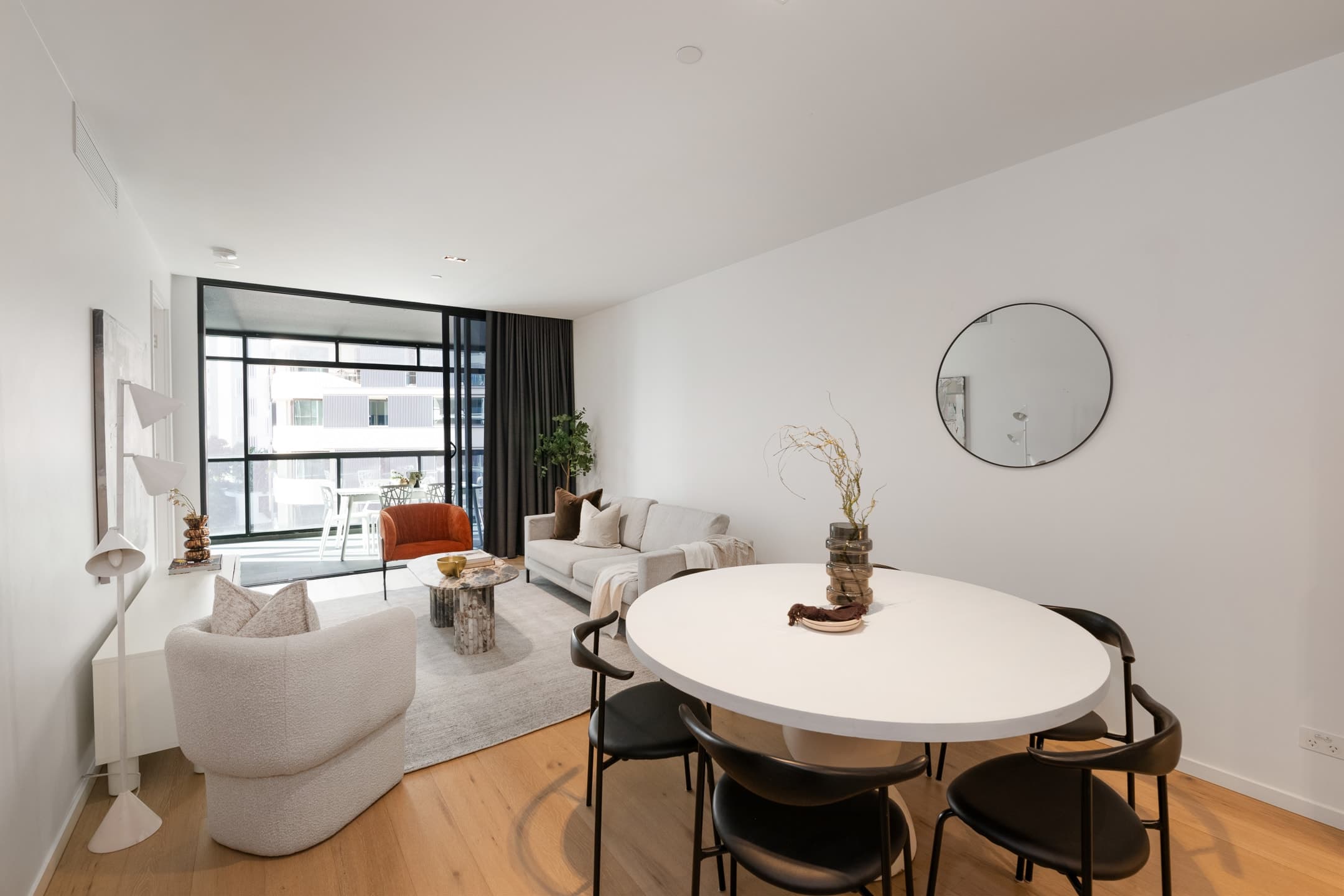 709/18 Longland Street, Newstead - Thumbnail 4