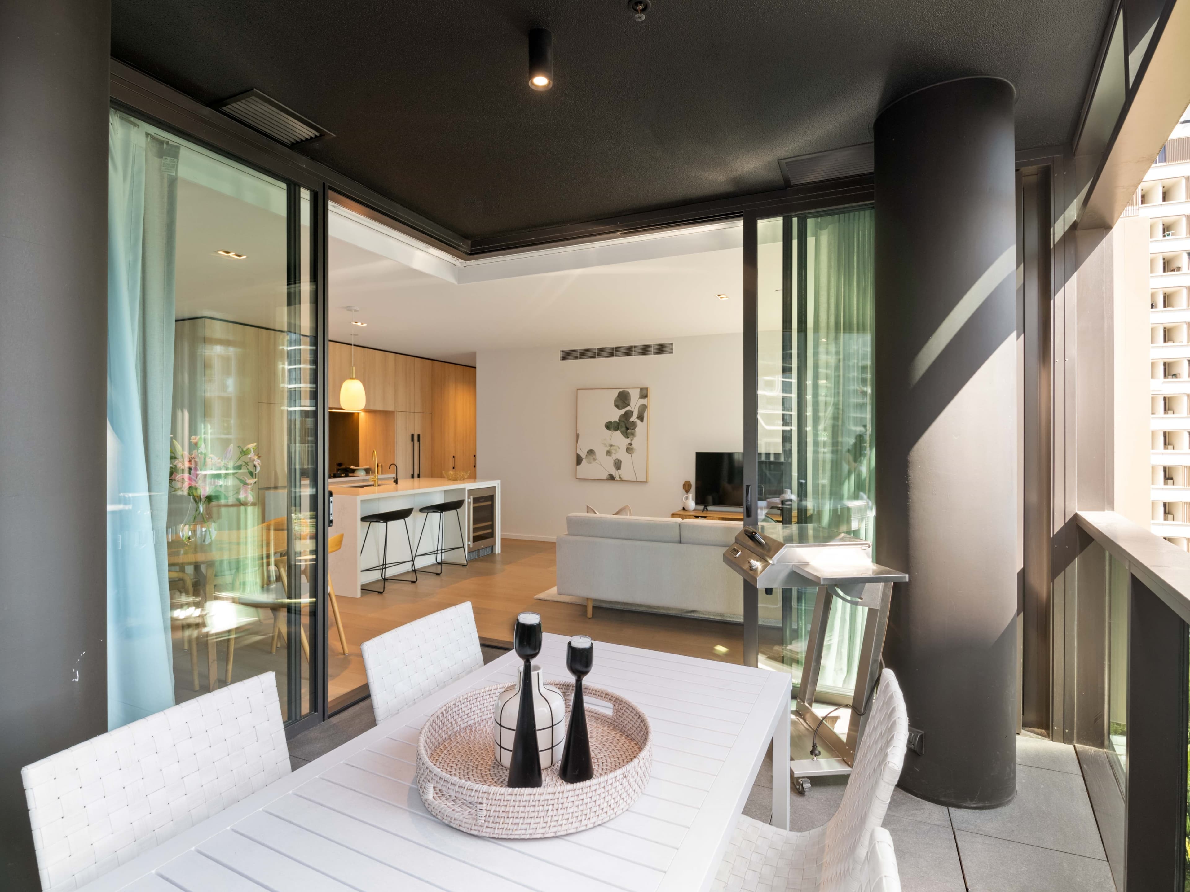 1105/20 Festival Place, Newstead - Thumbnail 4