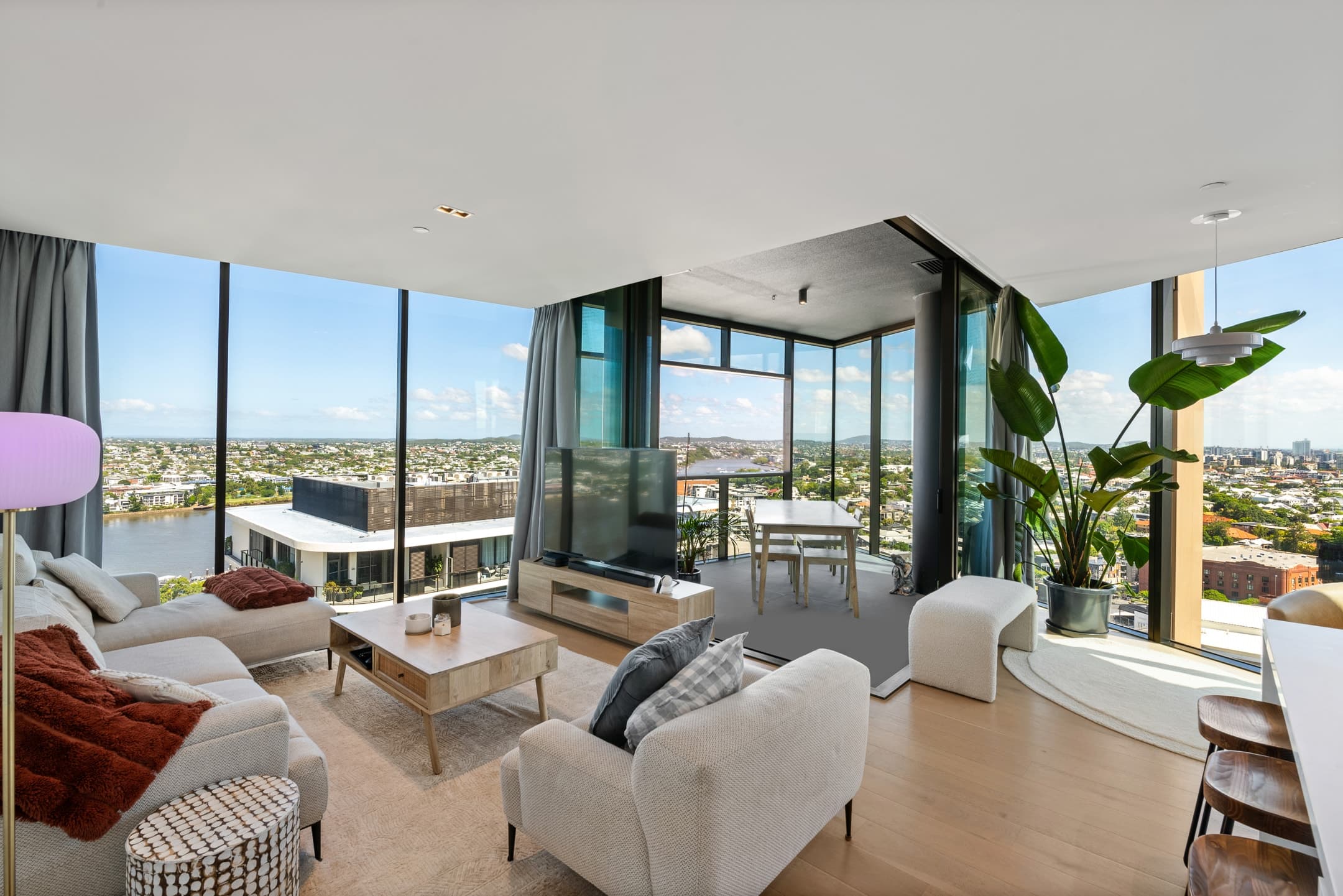 2110/20 Festival Place, Newstead - Thumbnail 4
