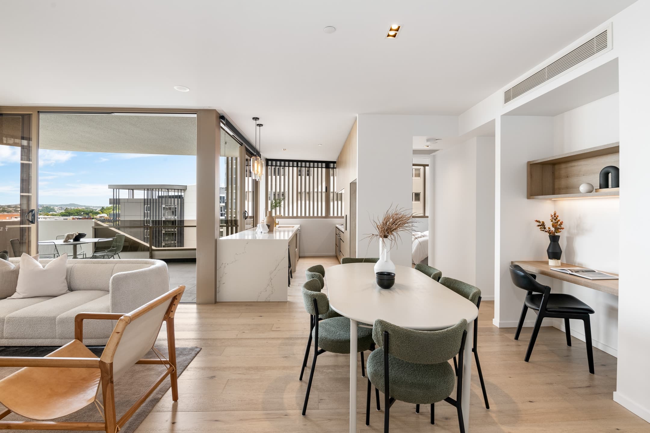 1007/18 Longland Street, Newstead - Thumbnail 6