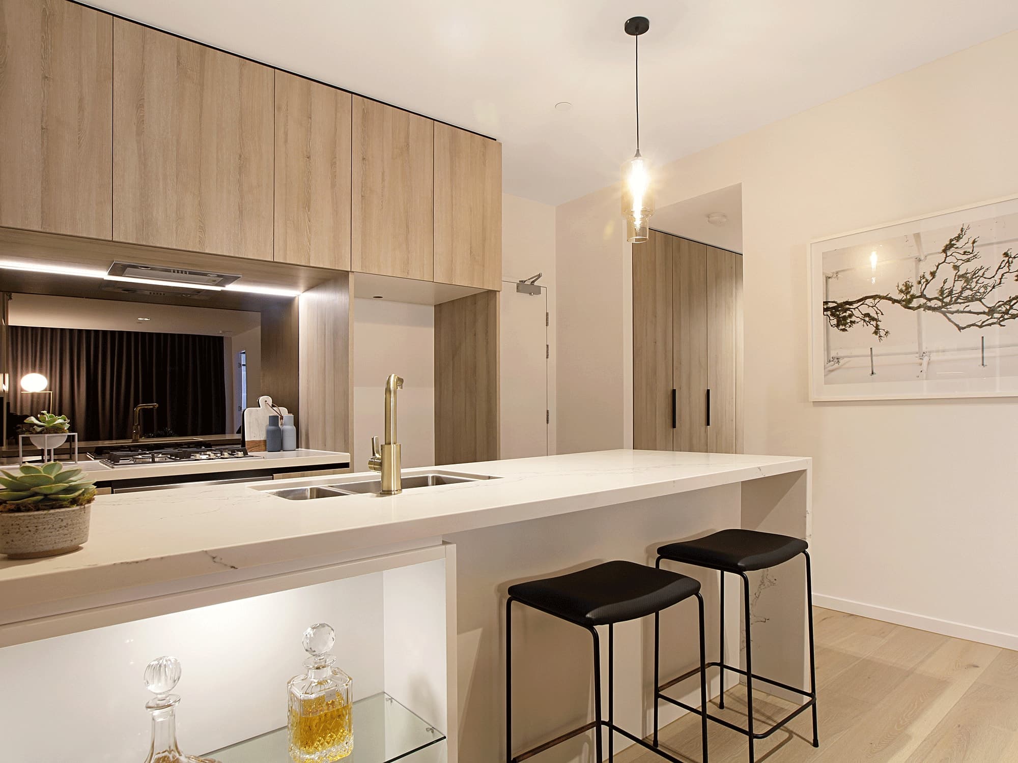 906/18 Longland Street, Newstead - Thumbnail 3