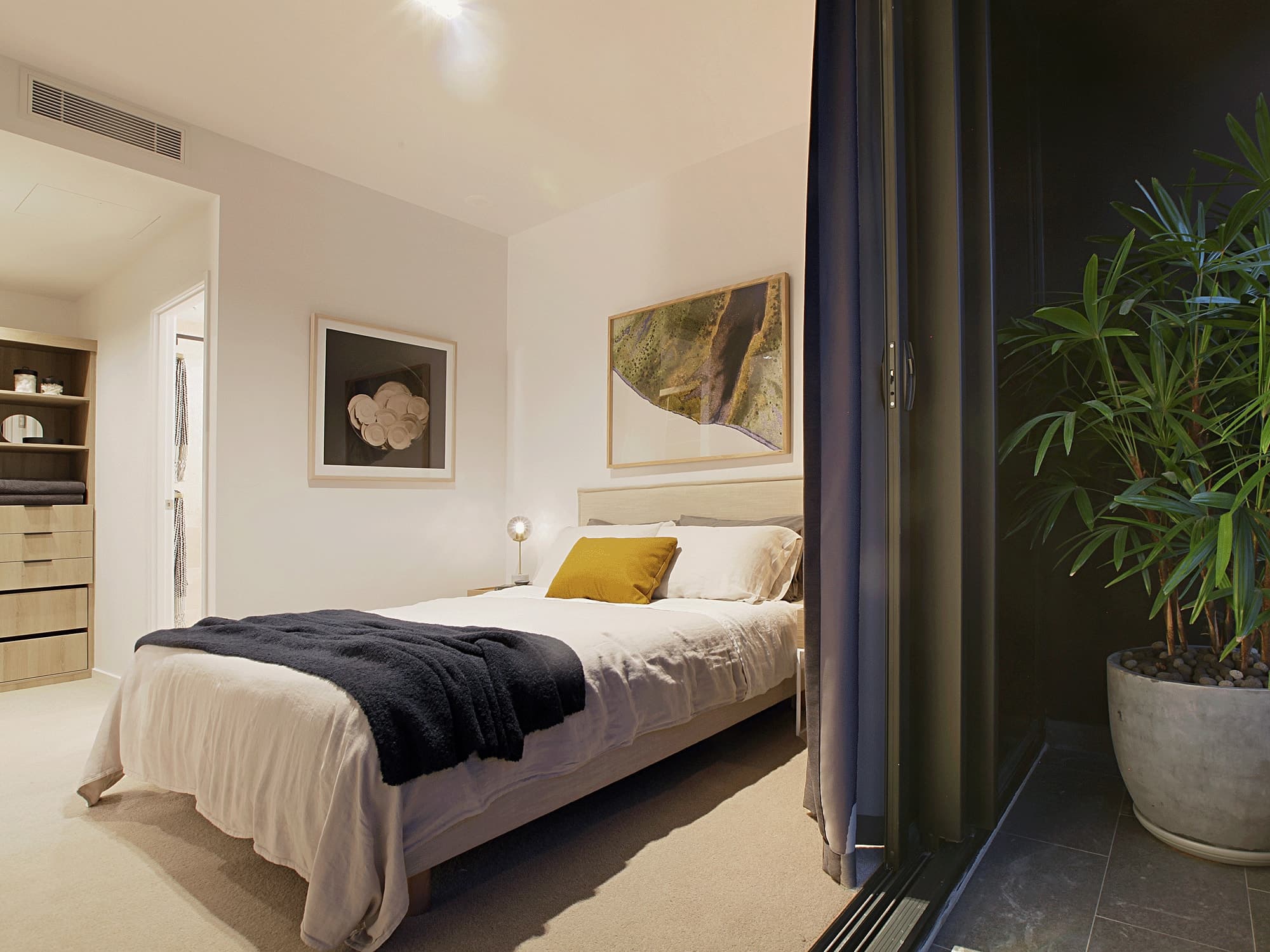 906/18 Longland Street, Newstead - Thumbnail 7