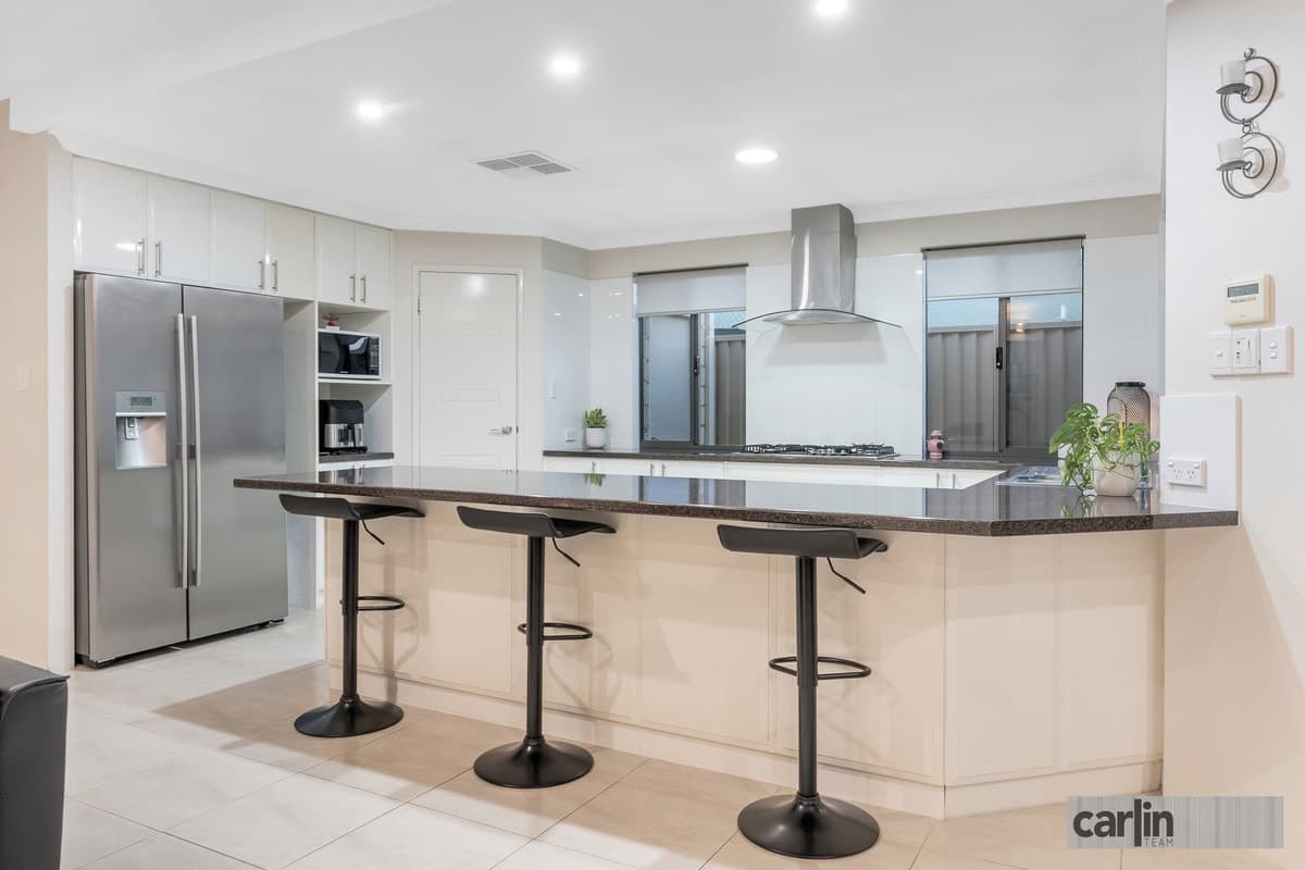 5 Blossom Chase, AUBIN GROVE, Aubin Grove - Thumbnail 3