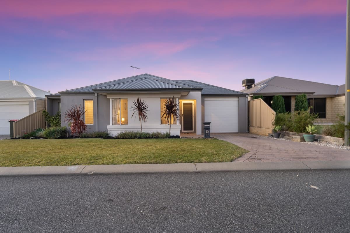 22 Blackstock Street, HAMMOND PARK, Hammond Park - Image 1