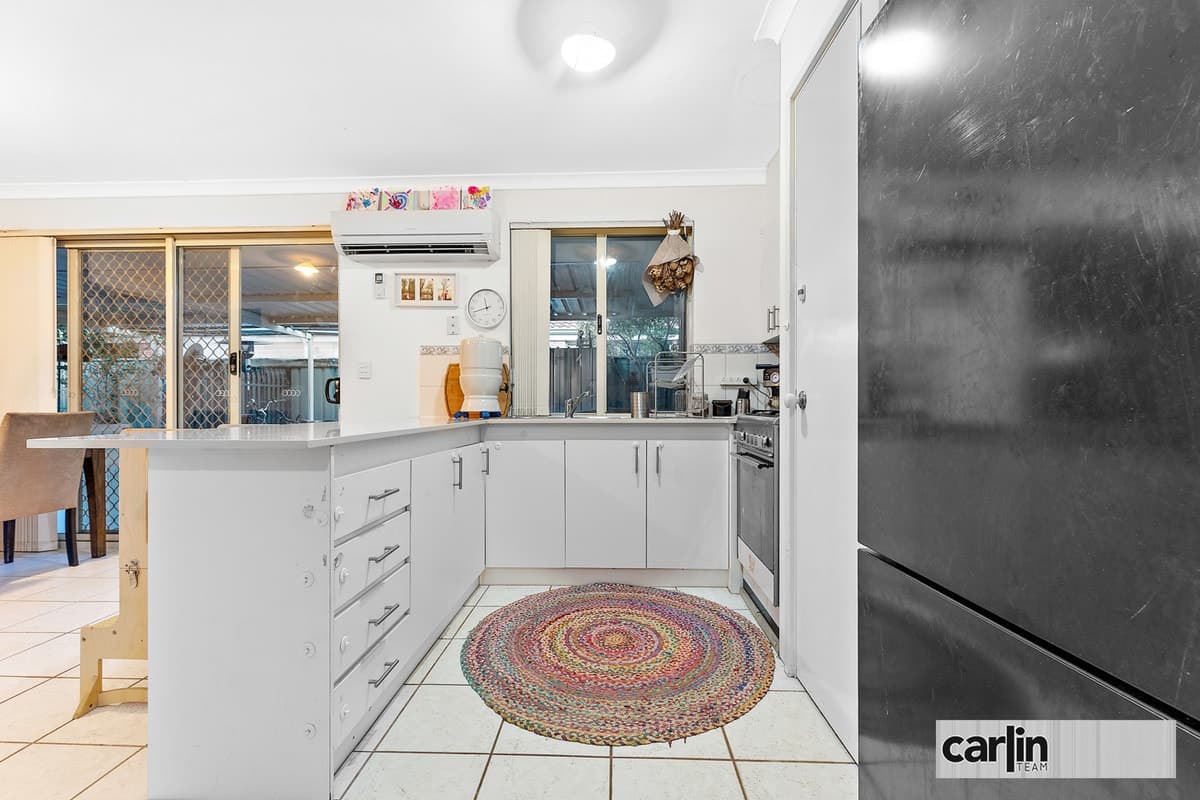 16 Wah Court, ATWELL, Atwell - Thumbnail 3